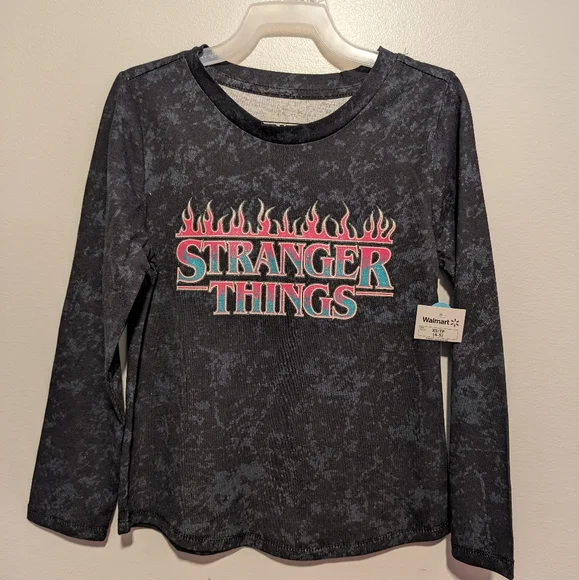 Girl Top Stranger Things - Picture 1 of 3